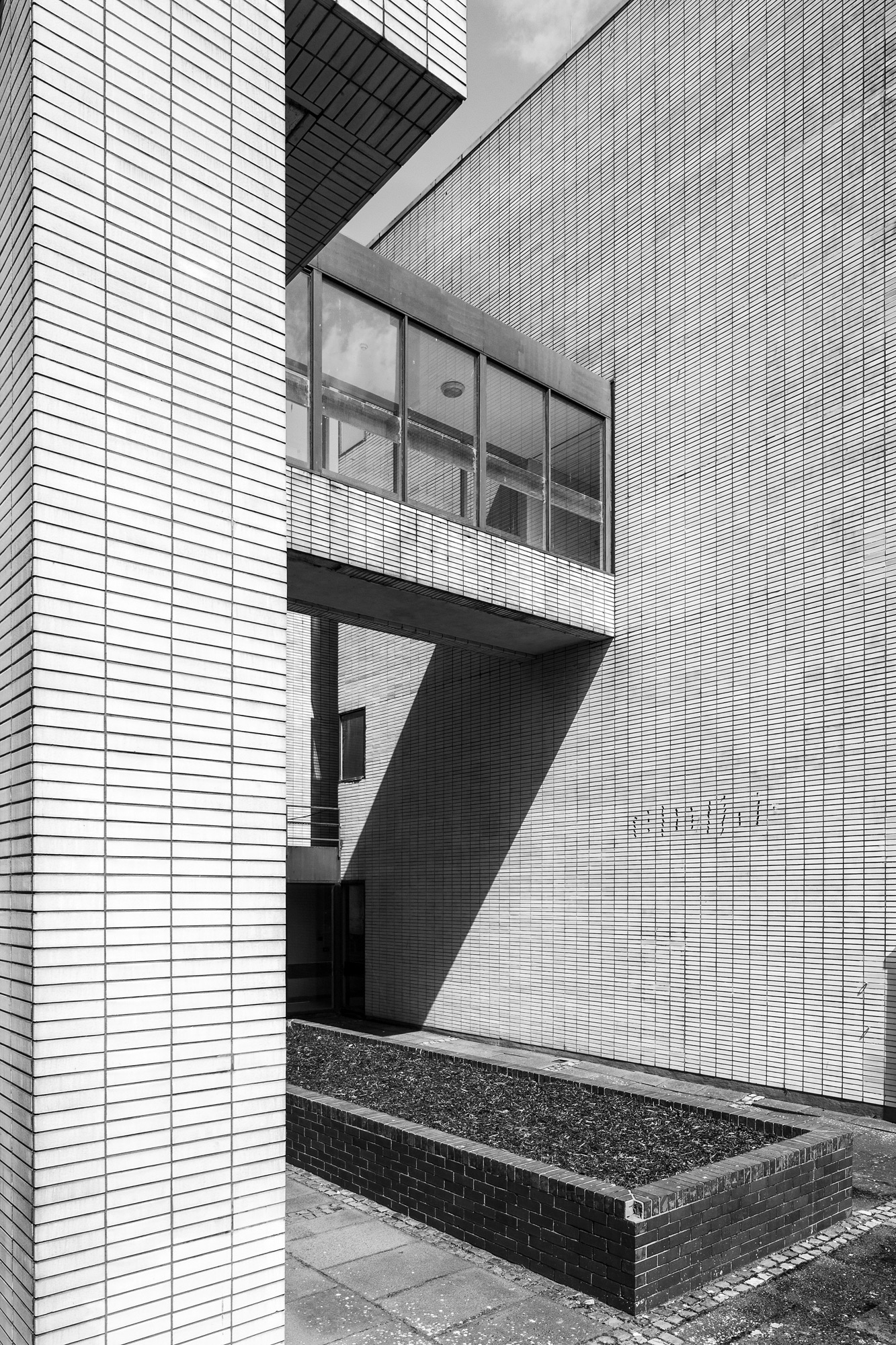 simon_phipps_department_of_electrical_engineering_liverpool_01