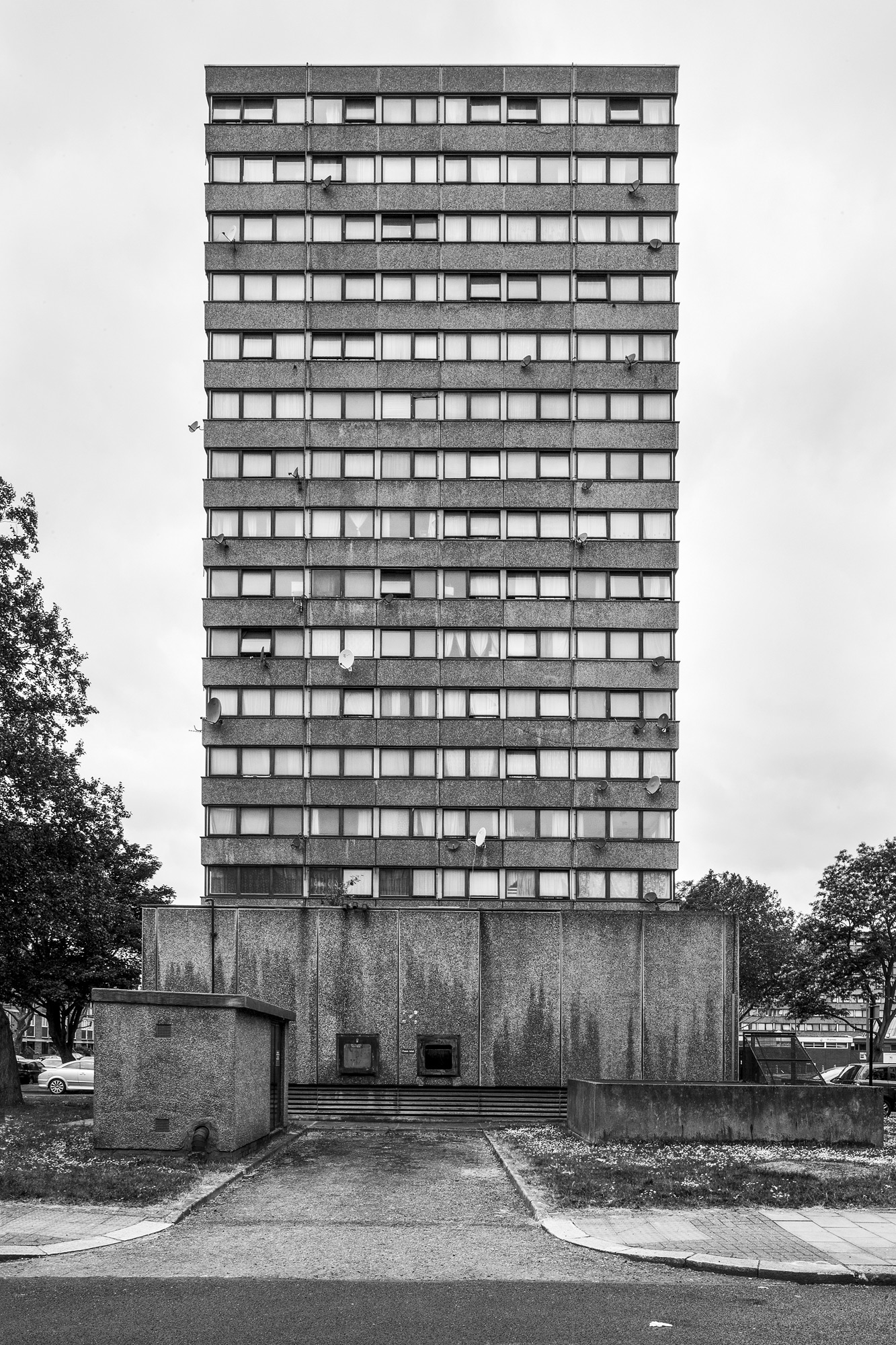 simon_phipps_york_road_estate_01