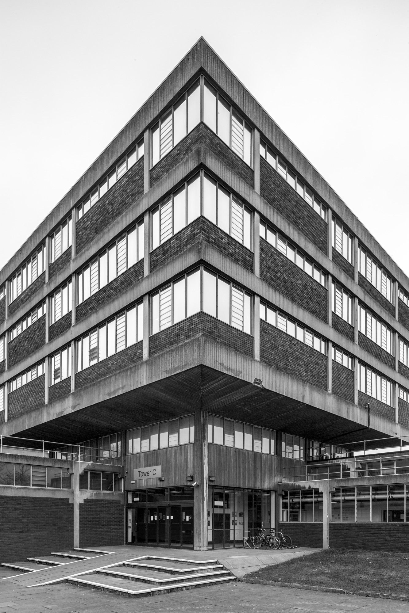 simon_phipps_brunel_university_engineering_buildings_06