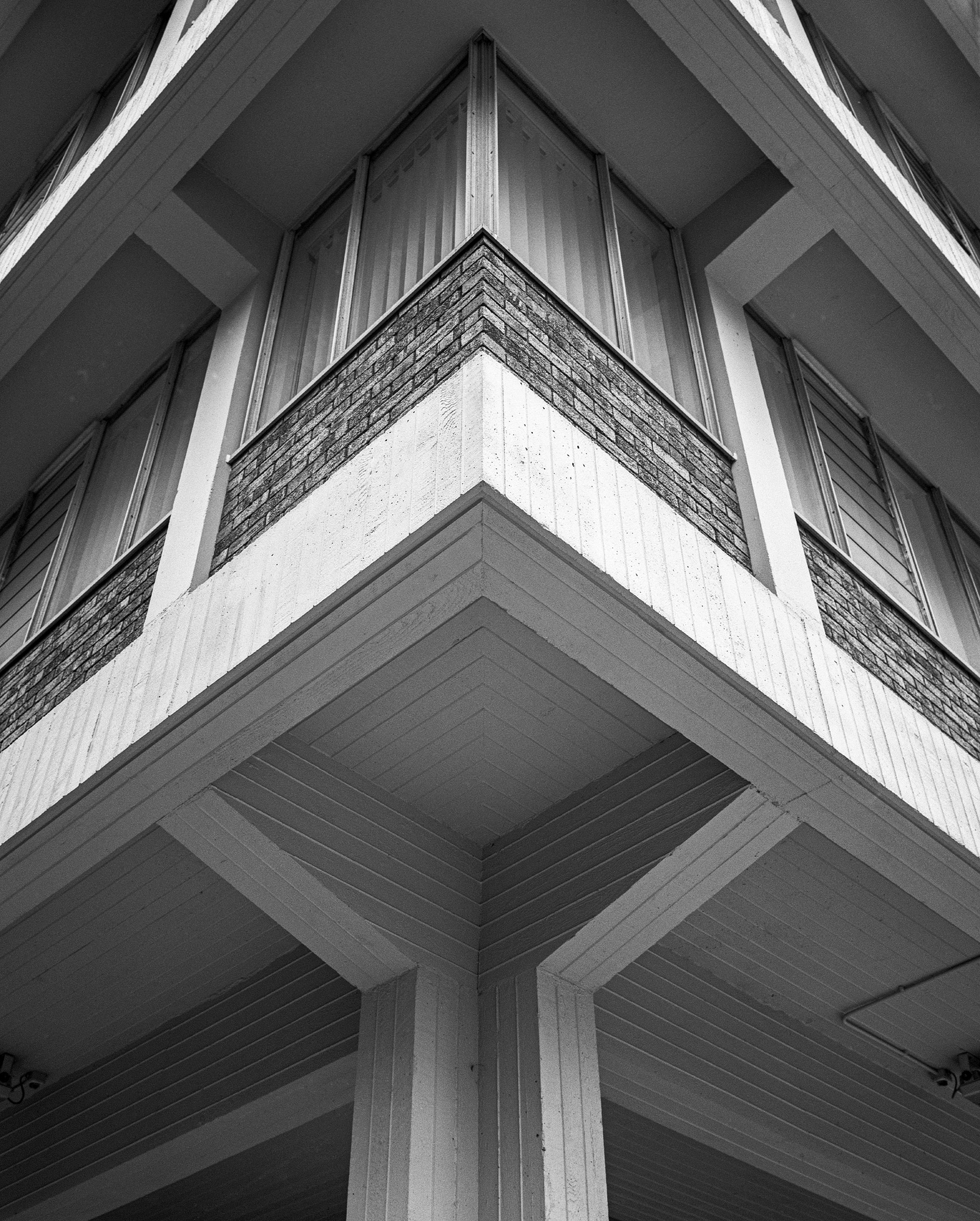 simon_phipps_brunel_university_engineering_buildings_07