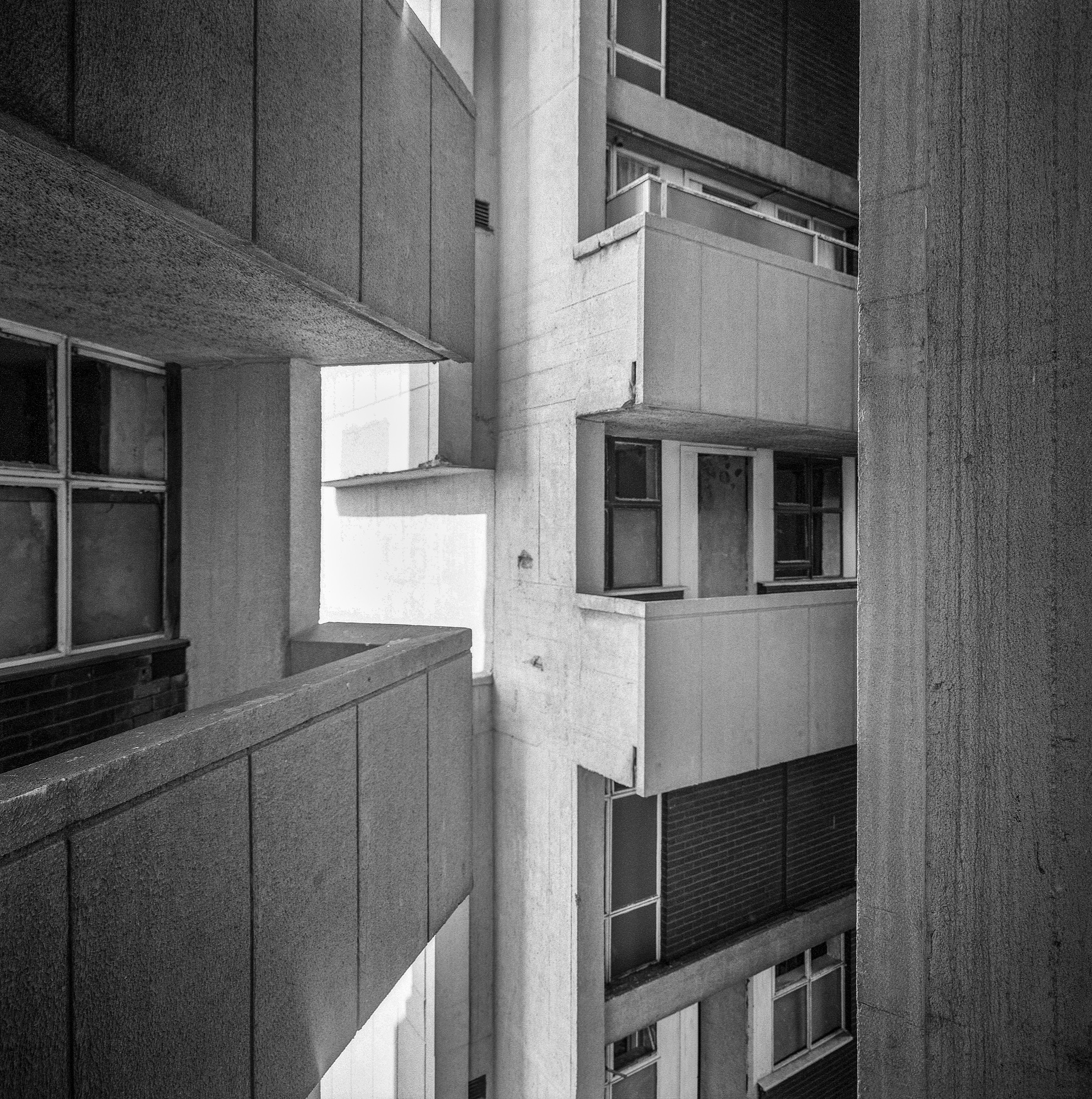 simon_phipps_keeling_house_03