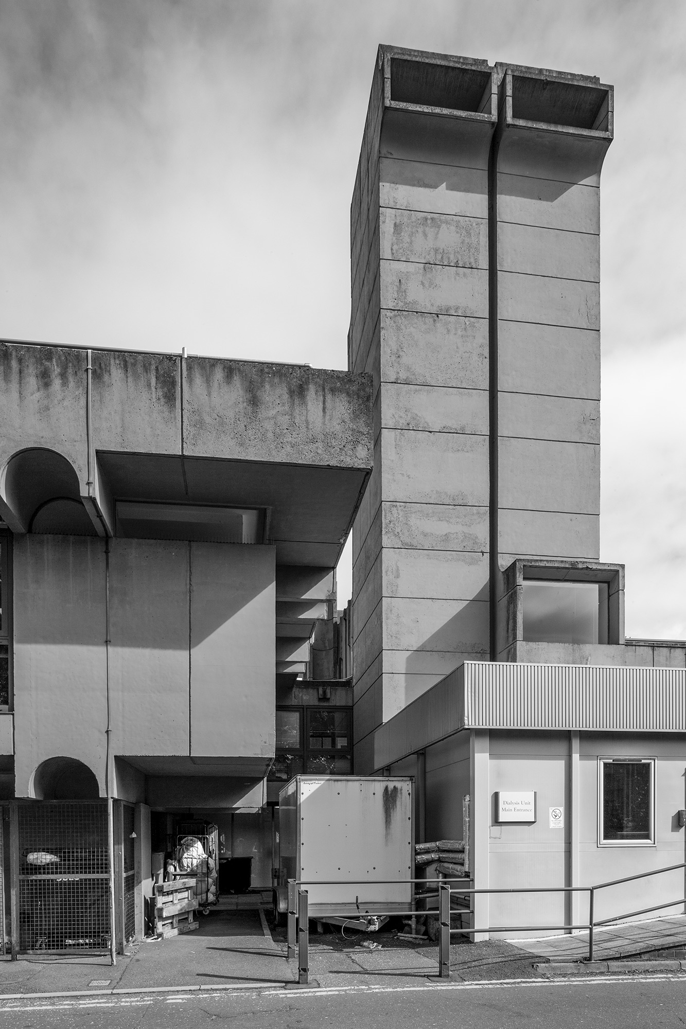 simon_phipps_nuffield_transplantation_unit_03