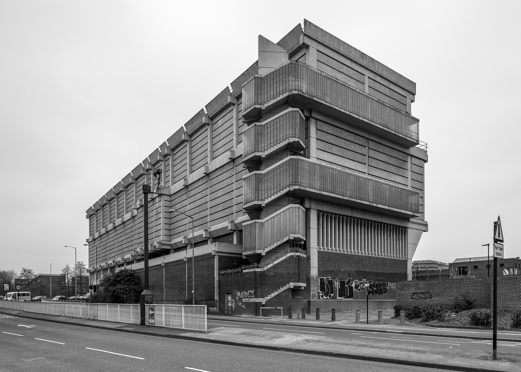 simon_phipps_moore_street_electricity_substation_sheffield_04
