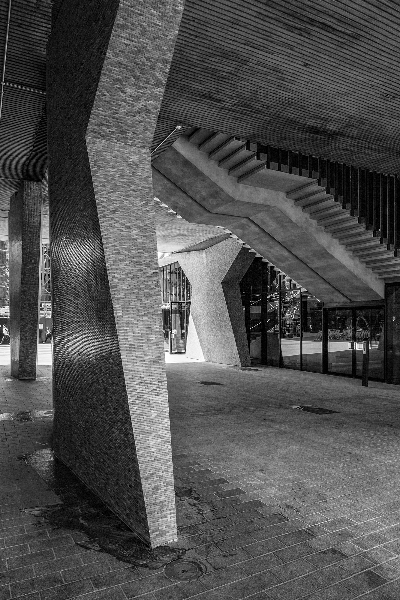 simon_phipps_centre_point_08